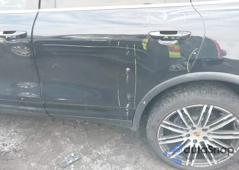 2018 Porsche Cayenne z USA, uszkodzony, nr VIN WP1AA2A27JKA01129